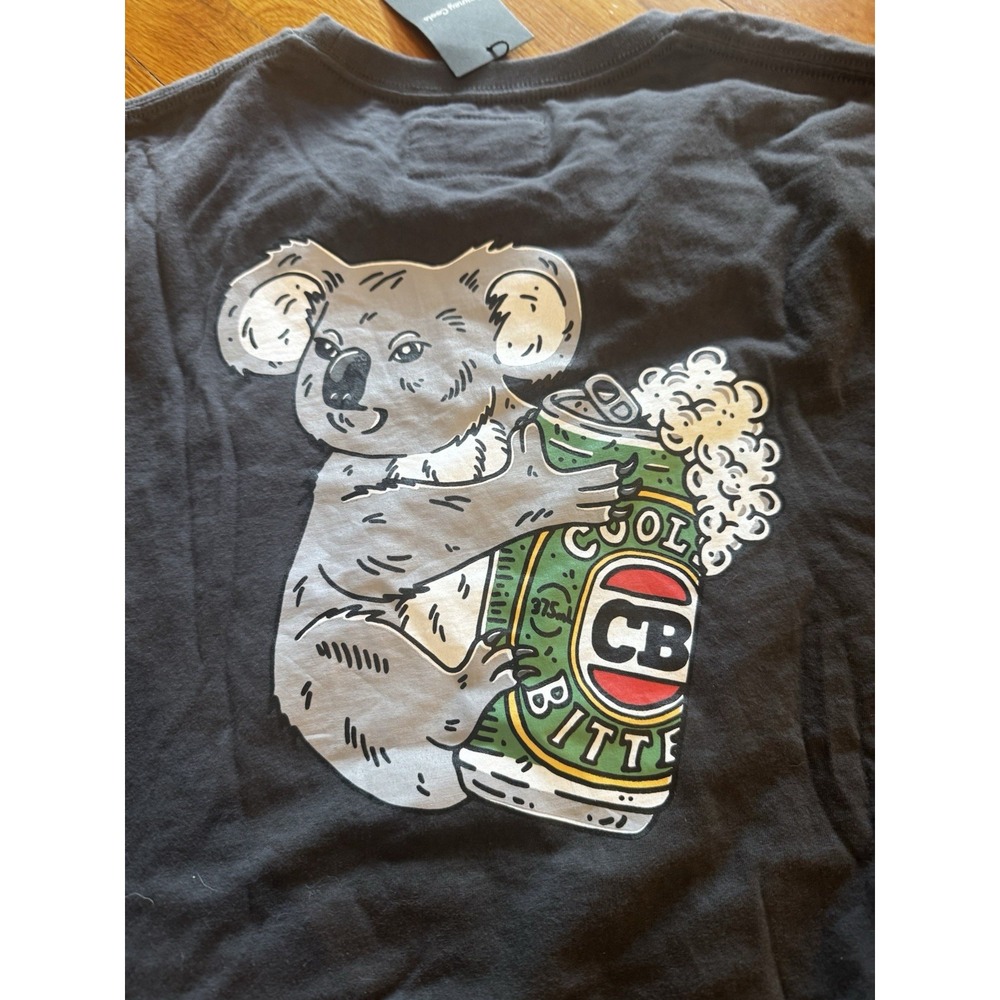 Barney Cools Adult S Gray SS Tshirt Koala‎ Back Graphic NWT